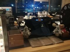 -星巴克臻选(湖滨道店)