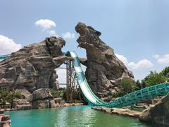 -七彩云南欢乐世界