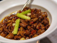 砂钵啫肥肠-上座云间·青年赣菜(绿茵店)