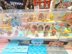 -泡泡玛特POPMART(国金街店)