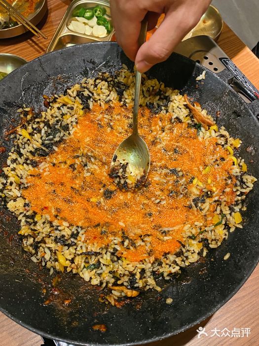春熙台韩国料理·章鱼肥牛(西丽店)铁板炒饭图片