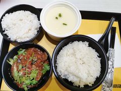 -老娘舅餐厅(黄龙体育中心店)