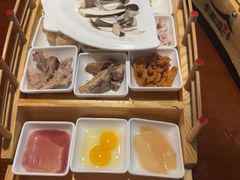 -香麒园·过桥米线·南湖雅宴
