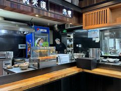 -亮亮面馆(经六路店)