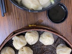 三鲜大馄饨-万寿斋(山阴路店)
