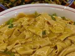 -闯关东东北农家菜(崂山石老人店)