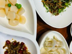 卤干丝拌香椿苗-喜鼎海胆水饺(东港店)