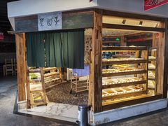 面包甜点陈列柜-袁记串串香(梁家巷店)