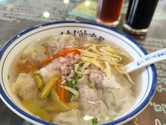 -长人馄饨铺(解放街店)