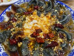 -江城燕子大排档(江汉路步行街店)