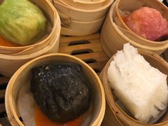 五色虾饺皇-避风塘·老港味餐厅(虹口龙之梦店)