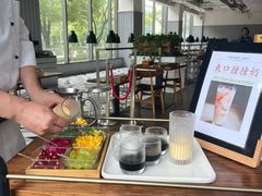 -昆山琶拉帝诗酒店·河畔咖啡厅Riverside Cafe