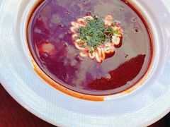 俄罗斯红汤-列娜餐厅