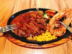 -玛格萝妮(汇智国际商业中心店)