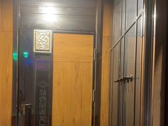 -蓝尊量贩(黄河路店)