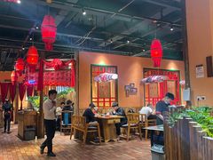 大堂-老滇山寨•云南特色菜•地方菜•民族风情歌舞表演(金碧店)