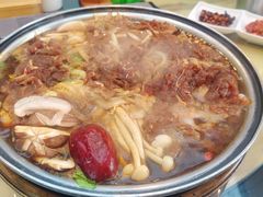 -百年石锅饭(阿里郎美食街店)