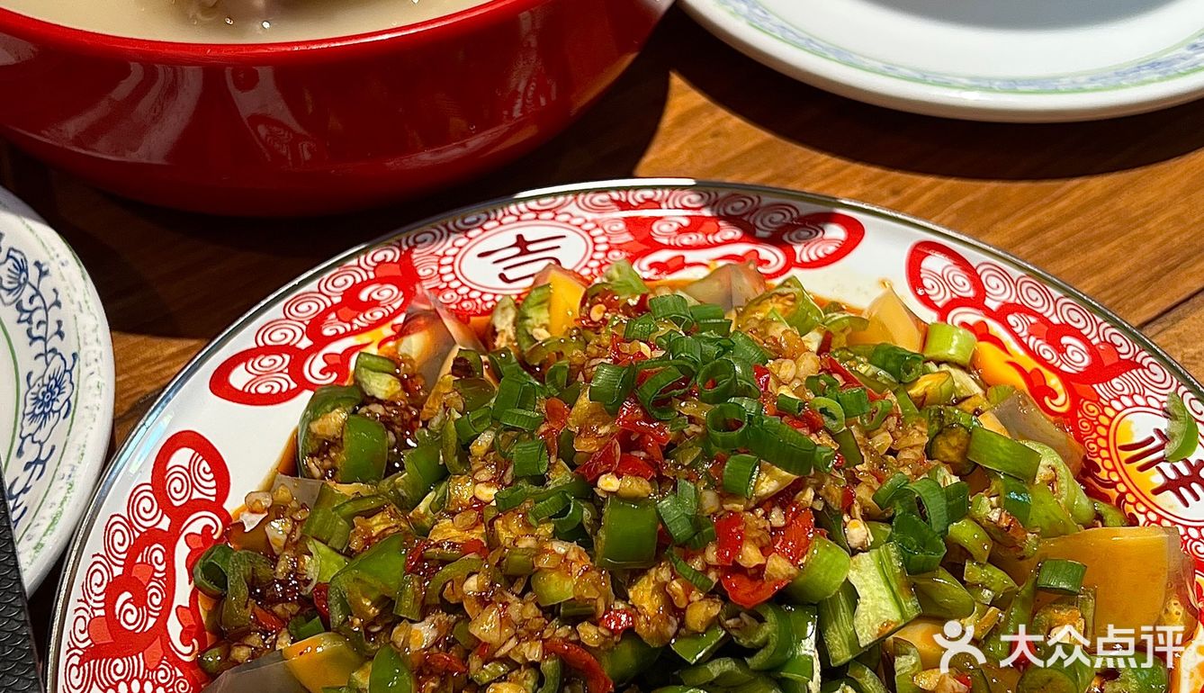 来成都不吃蹄花=白来‼️太古里人均50💰满满胶原蛋白🤤