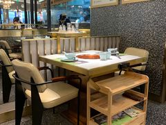 大堂-洪氏嗨捞·猪肚鸡火锅(阳光天地店)