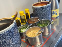 -包整·丝娃娃(一览甲秀楼风景店)