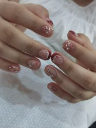-悠禾·美甲美睫·皮肤管理
