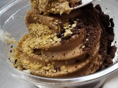 糯糯港奶雪糕杯-喜茶(广州北京路惠福东店)