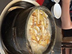 -南渝食府.墨脱石锅松茸鸡