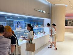 -好利来(上海长宁龙之梦店)