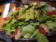 牛油果沙拉-炎蔵牛舌烤肉