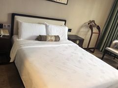 -广东大厦酒店(广州北京路步行街纪念堂地铁站店)