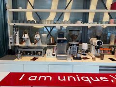 -UNI UNI(环亚凯瑟琳店)