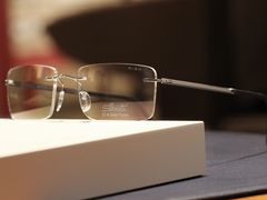 -目艮眼镜SHOWROOM(品牌集合店)