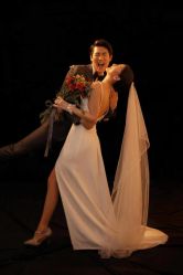 -易摄影婚纱摄影工作室