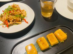 -鲜入唯煮·港式海鲜牛肉火锅(金宝街店)