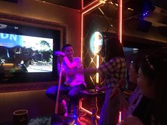 -温莎KTV(珠江路店)
