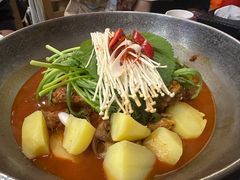 -喇喇排骨火锅·传统韩式脊骨汤(望京西园总店)