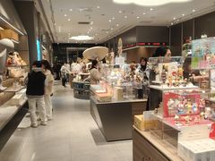 -泡泡玛特POPMART(武汉新天地南馆店)