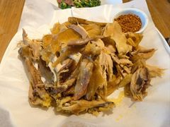 -头上红煨盐鸡·非遗院子餐厅