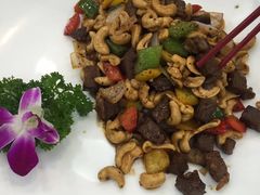 腰果炒牛肉粒-长江国际酒店-中餐厅