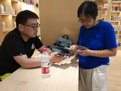 -漕河泾街道图书馆(漕河泾社区文化活动中心店)