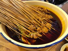 -拈签一笑黄牛肉辣卤串串