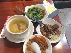 -胡须张鲁肉饭(美食文化馆店)