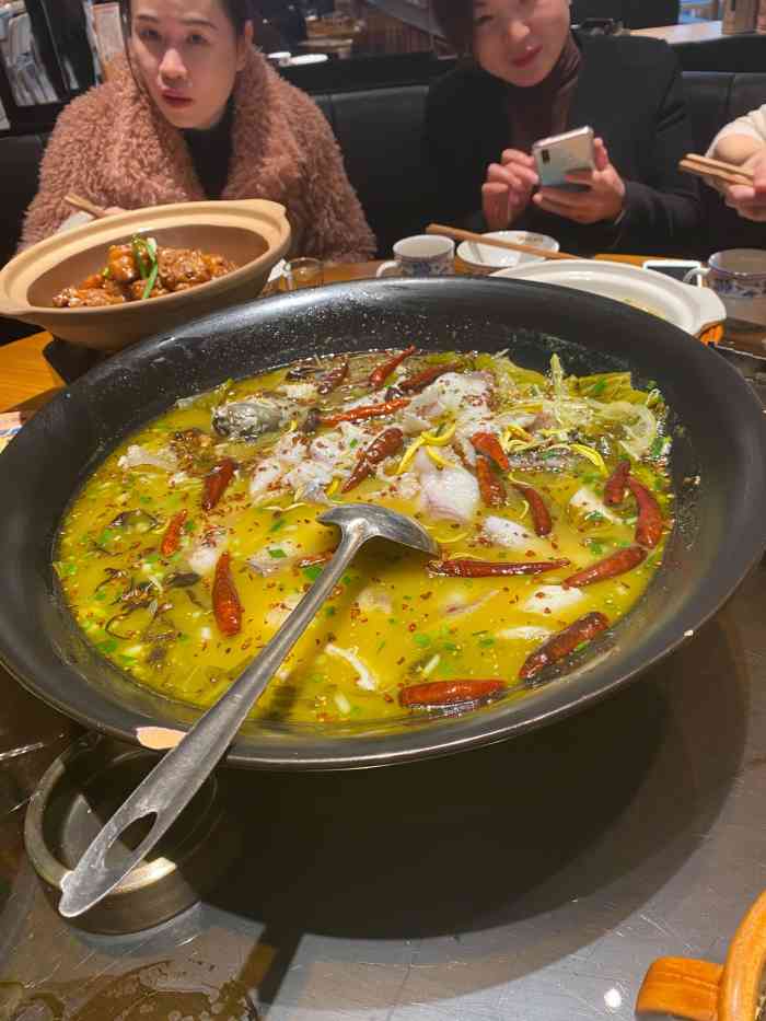 丰盛小馆·老坛酸菜鱼(麓谷信息港店)