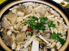 极品一桶鲜-忆品青莲素食文化主题餐厅(文华名城店)