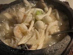 -穹六人间 people 6(岳阳路店)
