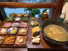 -银米·云南传统过桥米线(双廊黑金冠店)