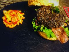 -HIGH FIVE哈福手工汉堡(桂林路店)