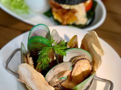 新西兰青口配蒜香白酒奶油汁-Bistro 63 创意融合料理(广粤天地店)