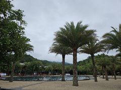 -腾冲洞山温泉村