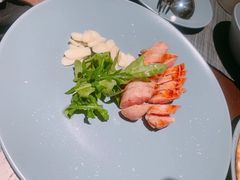 -卡普里披萨·牛扒·下午茶